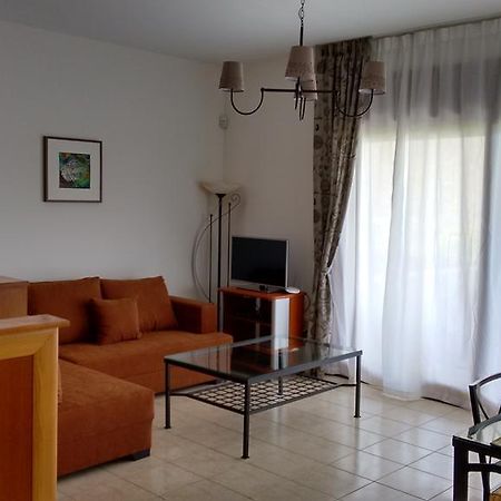 Tholos Bay Suites Kavoúsion Zimmer foto