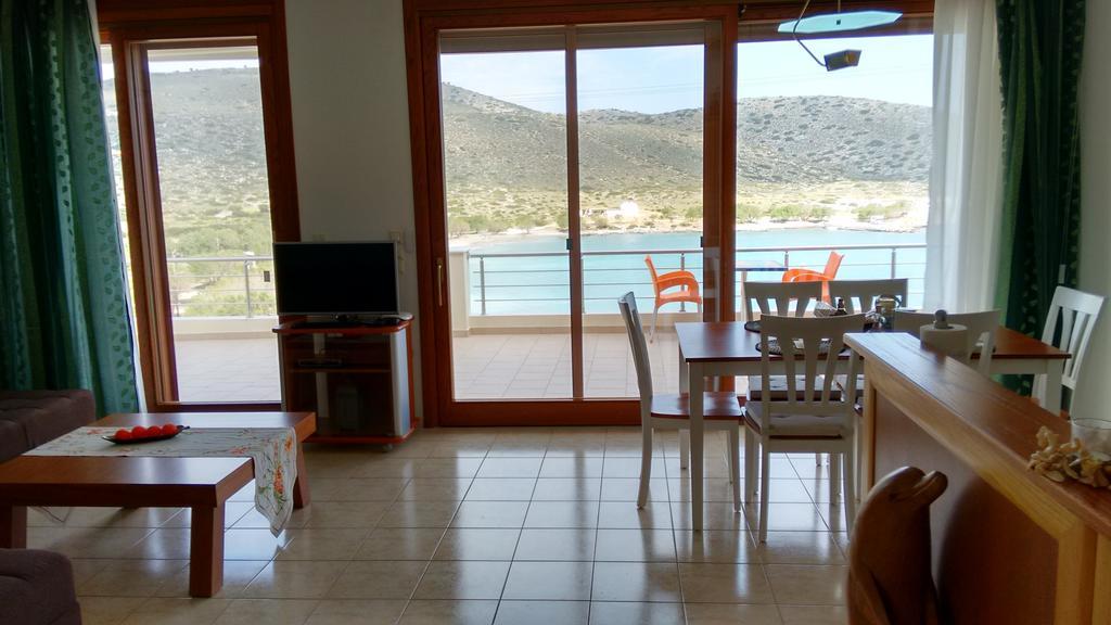 Tholos Bay Suites Kavoúsion Zimmer foto