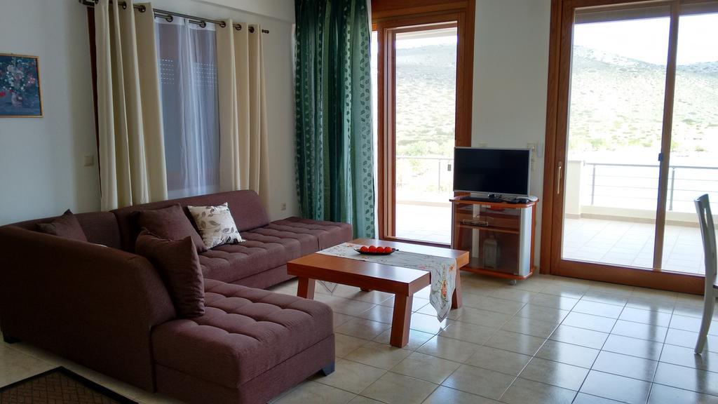 Tholos Bay Suites Kavoúsion Zimmer foto